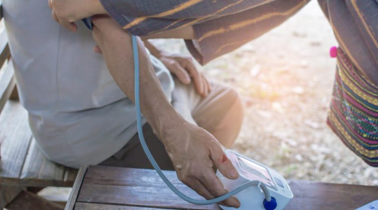 Mais Médicos Especialistas 2025: edital aberto com foco na atenção especializada do SUS